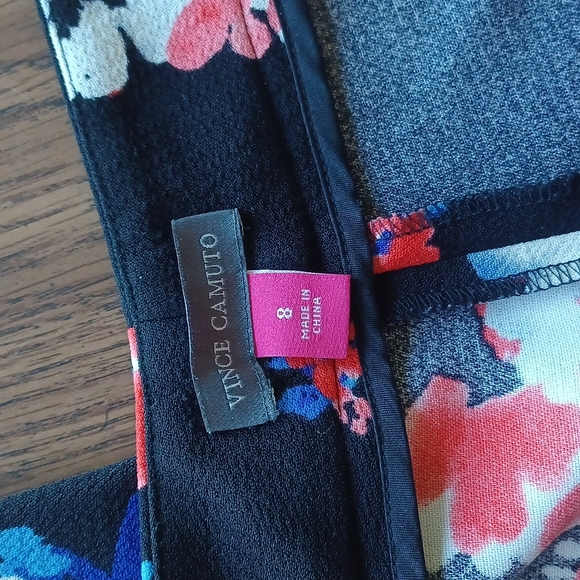 Vince Camuto Red Blue Floral Skinny Black Pants, front pockets, Sz 8 - Picture 2 of 5